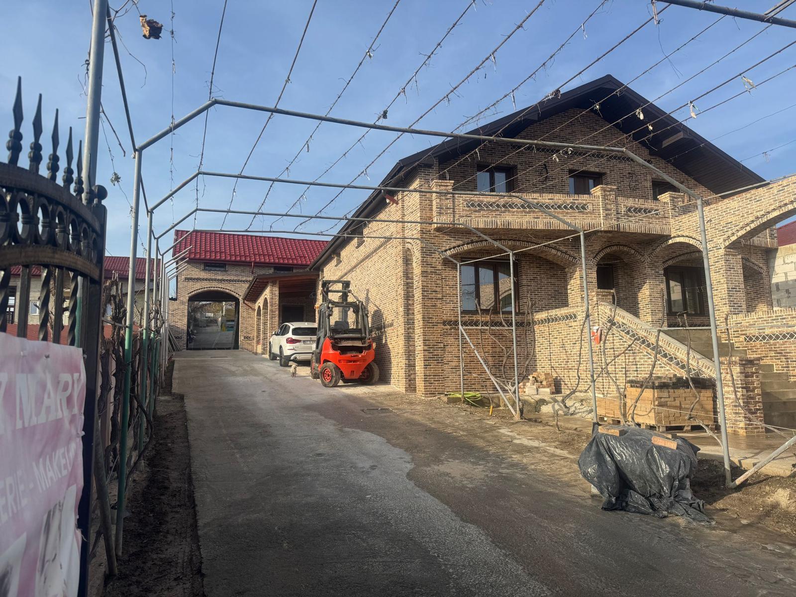Cărămidă aparentă neagră pentru design contemporan și industrial