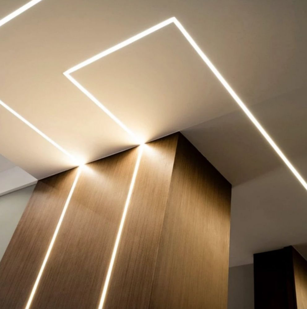 Profile de aluminiu pentru efect shadow gap cu LED în design interior si arhitectura pentru tavan.