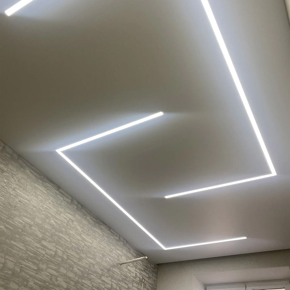 Profile de aluminiu pentru efect shadow gap cu LED în design interior si arhitectura pentru tavan.